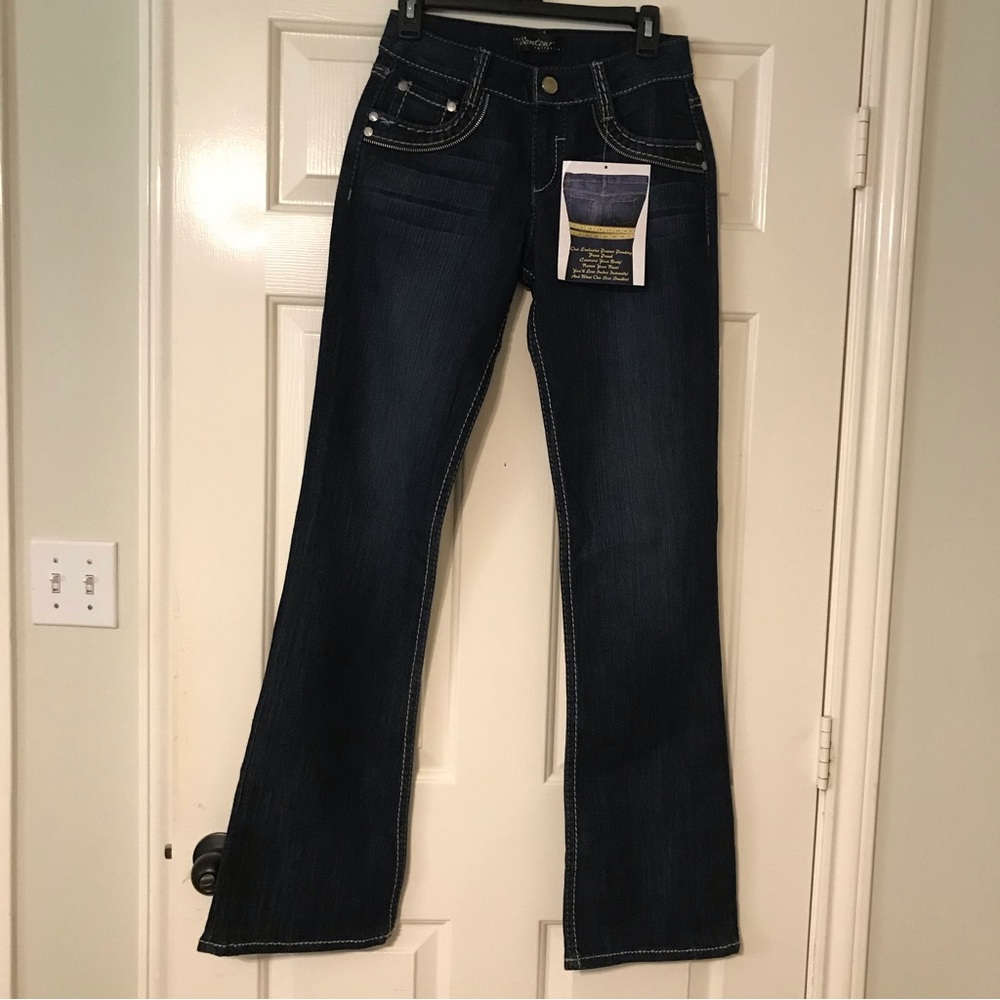 cache contour jeans